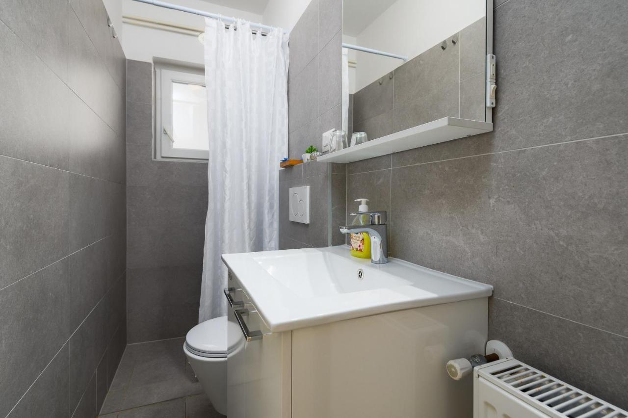 Apartman Inteuro Porec Ngoại thất bức ảnh
